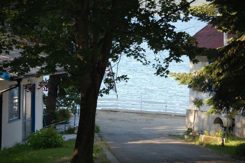Комплекс Белите Къщи Shtarkelovo Gnezdo מראה חיצוני תמונה